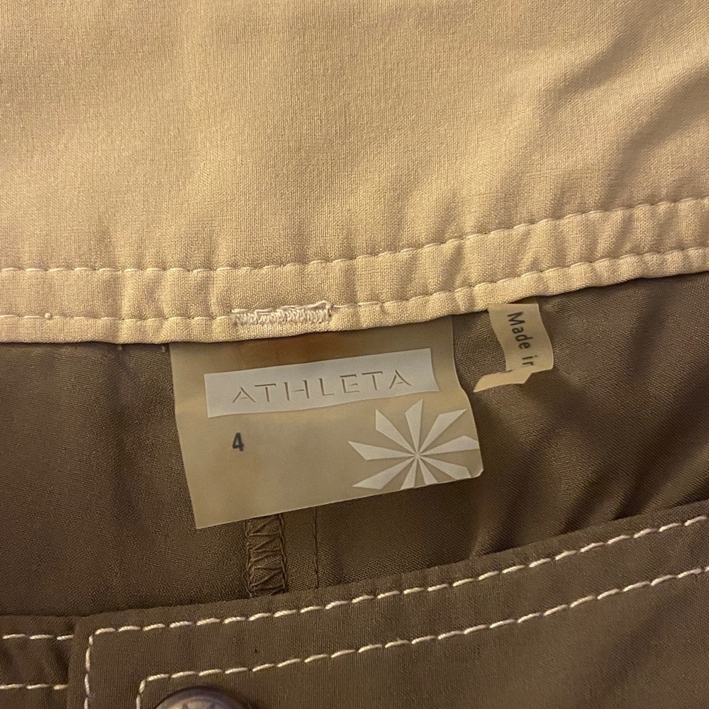 Athleta Knee Length Skort with White Stitching and Pockets - Picture 2 of 4
